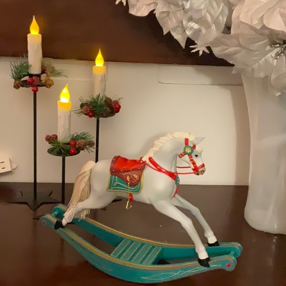 Hallmark Rocking Horse Memories - Picture 2 of 12